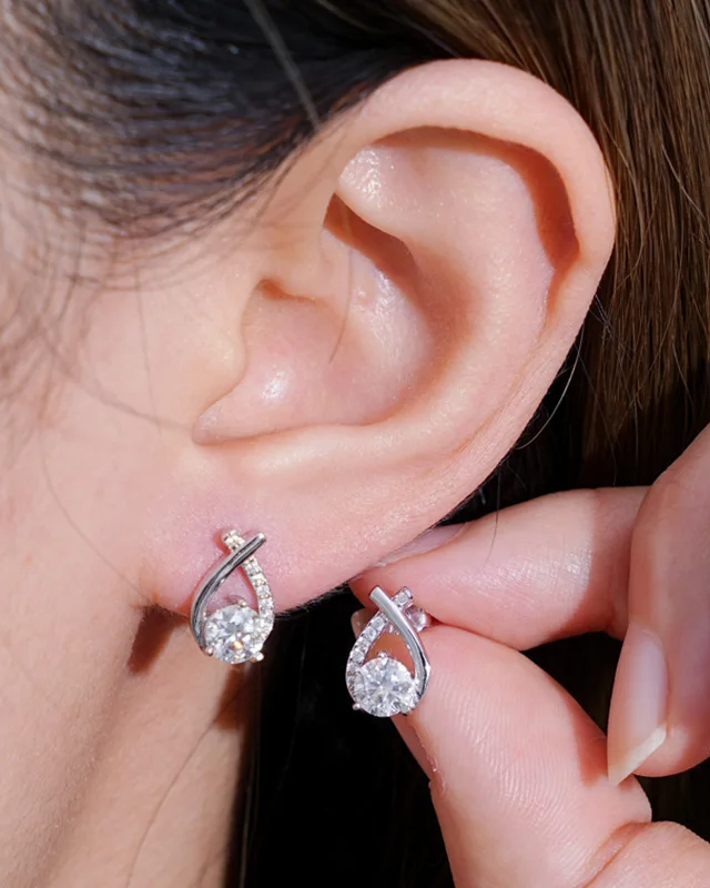 0.5 CT Moissanite Silver Teardrop Stud Earrings | VVS1 & GRA Certified