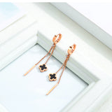 Rose gold four leaf clover earring